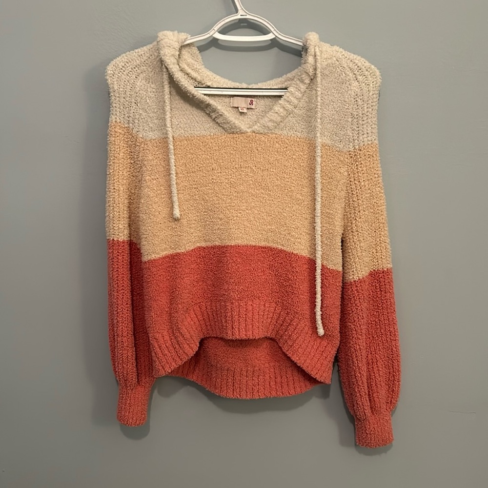 Women’s Tri Color Hooded Sweater